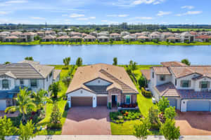 9228 Grand Prix Ln, Boynton Beach, FL 33472, Sold 01/14/22