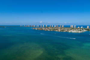 2650 Lake Shore Dr, Riviera Beach, FL 33404, Sold 12/28/21