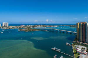 2650 Lake Shore Dr, Riviera Beach, FL 33404, Sold 12/28/21