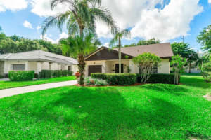 4672 Boxwood Cir, Boynton Beach, FL 33436, Sold 01/14/22