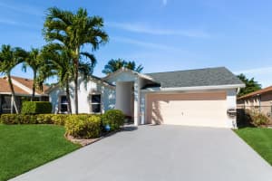 1077 Salmon Isle, Greenacres, FL 33413, Sold 02/15/22