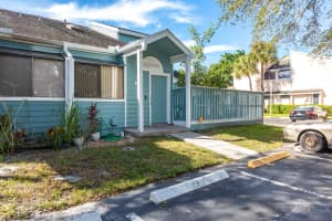 1810 Runners Way, North Lauderdale, FL 33068, Sold 12/23/21