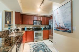 403 S Sapodilla Ave, West Palm Beach, FL 33401, Sold 11/24/21