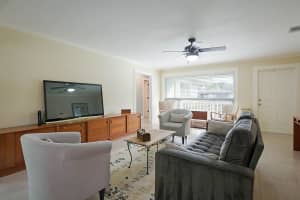 711 NW 7th Dr, Boca Raton, FL 33486, Sold 12/16/21