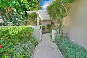 MLS# R10759486, Boca Raton, Florida 33433