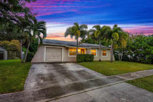 1001 Mohican Blvd, Jupiter, FL 33458, Sold 12/29/21