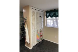 102 Palm Beach Trace Dr, Royal Palm Beach, FL 33411, Sold 04/06/22