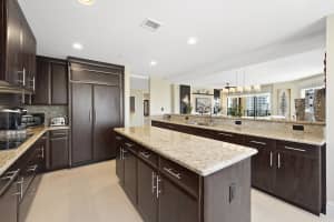 200 E Palmetto Park Rd, Boca Raton, FL 33432, Sold 01/03/22