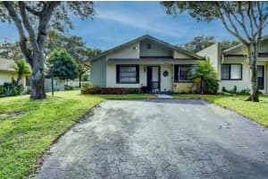 3744 Arelia Dr, Delray Beach, FL 33445, Sold 02/28/22