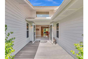 8157 Steeplechase Dr, Palm Beach Gardens, FL 33418, Sold 01/28/22