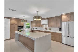 8157 Steeplechase Dr, Palm Beach Gardens, FL 33418, Sold 01/28/22