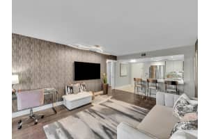 520 SE 5th Ave, Fort Lauderdale, FL 33301, Sold 02/15/22