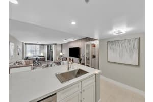 520 SE 5th Ave, Fort Lauderdale, FL 33301, Sold 02/15/22