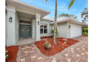8177 SW Yachtsmans Dr, Stuart, FL 34997, Sold 12/29/21