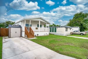 13360 SW 8th St, Davie, FL 33325, Sold 03/10/22