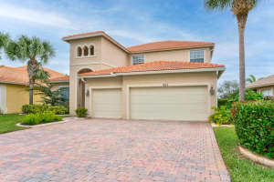 421 NW Sheffield Cir, Port St. Lucie, FL 34983, Sold 02/11/22