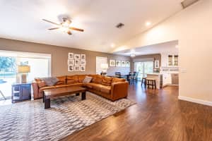 15495 Meadow Wood Dr, Wellington, FL 33414, Sold 04/27/22