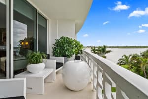 2760 S Ocean Blvd, Palm Beach, FL 33480, Sold 02/18/22