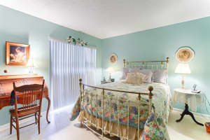 600 Village Green Ct APT 302, Palm Springs, FL 33461, Sold 03/08/22