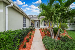 4715 50th Ave, Vero Beach, FL 32967, Sold 12/22/21