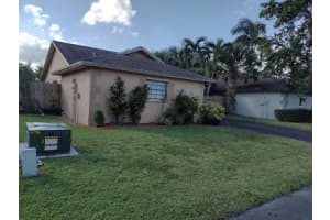 4121 SW 84th Terrace, Davie, FL 33328, Sold 02/10/22