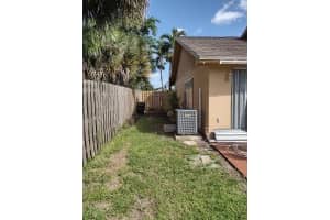 4121 SW 84th Terrace, Davie, FL 33328, Sold 02/10/22