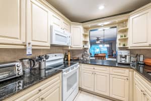 5321 Poppy Pl, Delray Beach, FL 33484, Sold 04/28/22