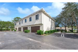 2407 Venetian Way, Boynton Beach, FL 33426, Sold 12/28/21