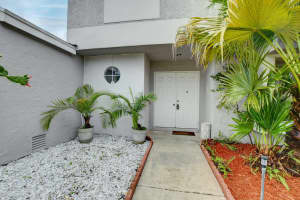 18701 Shauna Manor Dr, Boca Raton, FL 33496, Sold 02/01/22