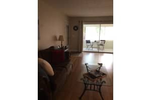 4515 NW 3rd St, Delray Beach, FL 33445, Sold 01/26/22