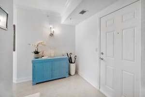 700 E Boynton Beach Blvd, Boynton Beach, FL 33435, Sold 02/07/22