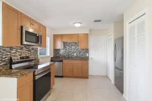 2908 Kingsley Dr, Fort Pierce, FL 34946, Sold 01/05/22