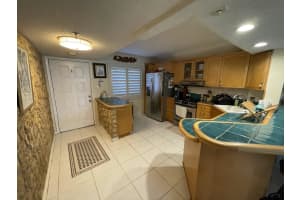 896 N Federal Hwy, Lantana, FL 33462, Sold 01/19/22