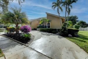 2700 NW 41st St, Boca Raton, FL 33434, Sold 01/10/22