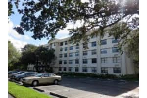 2401 Riverside Dr, Coral Springs, FL 33065, Sold 02/04/22