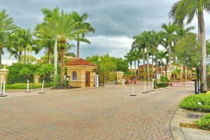 1016 Villa Cir, Delray Beach, FL 33483, Sold 12/29/21