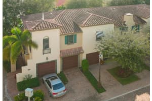 820 Via Villagio, Hypoluxo, FL 33462, Sold 01/19/22