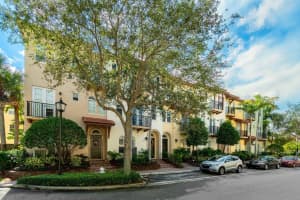53 Via Floresta Dr, Boca Raton, FL 33487, Sold 01/07/22