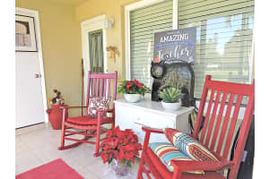 303 Pine Ridge Cir, Greenacres, FL 33463, Sold 01/13/22