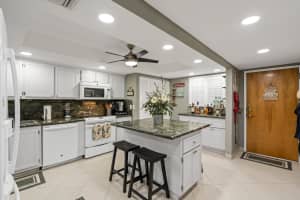 1036 US-1, North Palm Beach, FL 33408, Sold 02/04/22