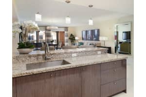 200 E Palmetto Park Rd APT 9, Boca Raton, FL 33432, Sold 12/17/21