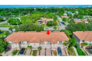 125 N Longport Cir, Delray Beach, FL 33444, Sold 01/31/22