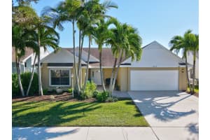 12852 Meadowbreeze Dr, Wellington, FL 33414, Sold 01/28/22