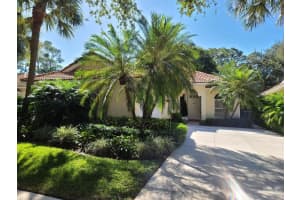 229 E Tall Oaks Cir, Palm Beach Gardens, FL 33410, Sold 01/24/22