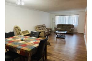 6960 NW 186th St, Hialeah, FL 33015, Sold 03/21/22