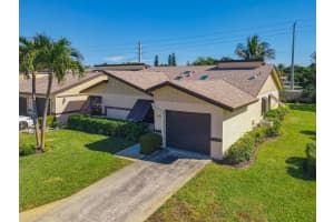 11 Ridge Pointe Dr, Boynton Beach, FL 33435, Sold 01/05/22