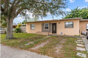 6499 Seminole Dr, Lake Worth, FL 33462, Sold 02/22/22