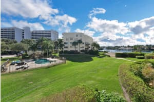 374 Golfview Rd, North Palm Beach, FL 33408, Sold 02/02/22