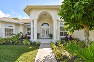 6046 SE Circle St, Hobe Sound, FL 33455, Sold 02/23/22
