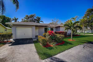 10506 NW 80th Ct, Tamarac, FL 33321, Sold 01/20/22